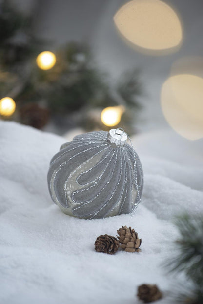 Decorative Hanging Ball Christmas Tree Ornaments For Holiday Party Decorations (Set of 6)