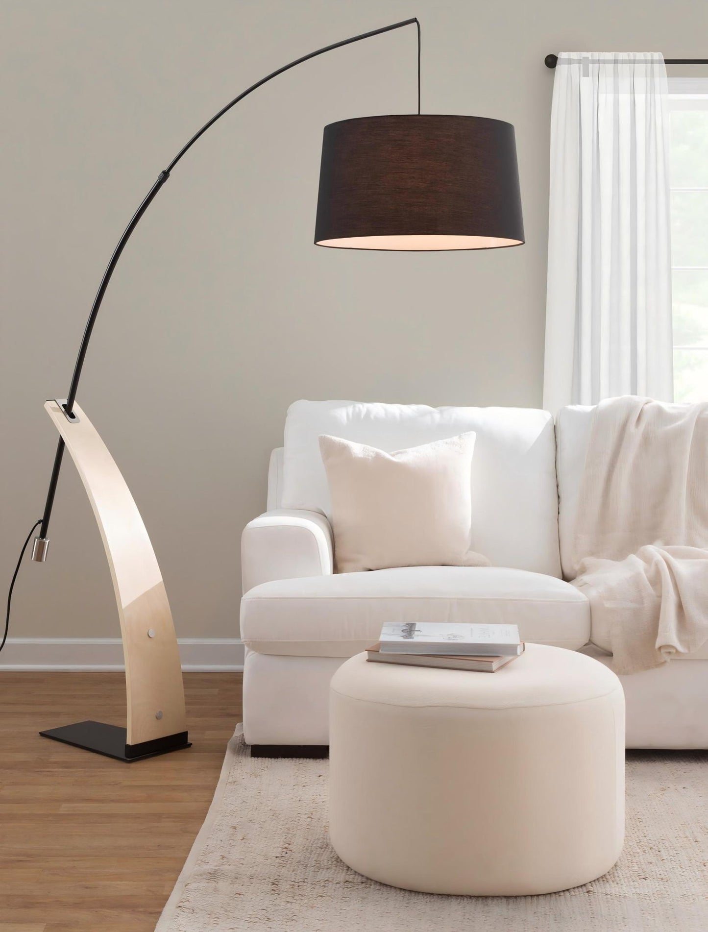 Robyn - Floor Lamp - Natural / Black