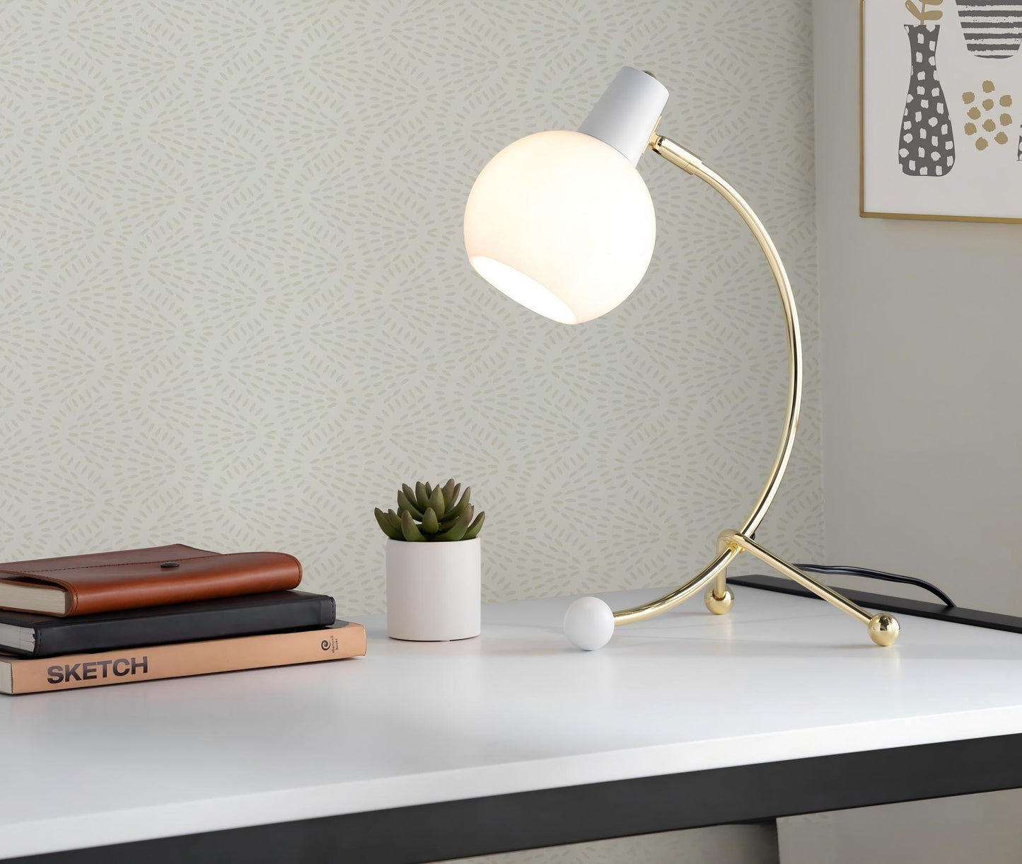 Eileen - Contemporary Task Lamp - Gold / White