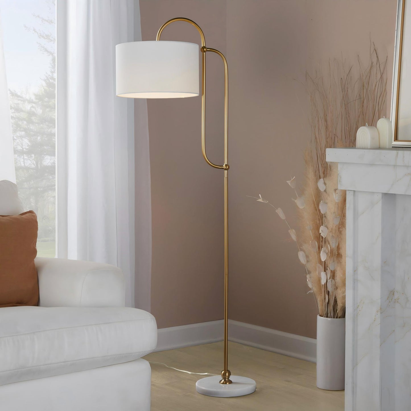 Leslie - Glam / Art Deco Floor Lamp - Gold / White