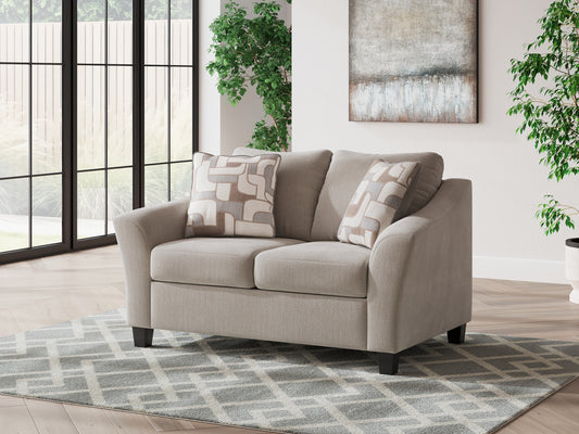 Willarae Loveseat