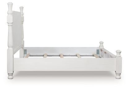 Rowlenstown Queen Poster Bed