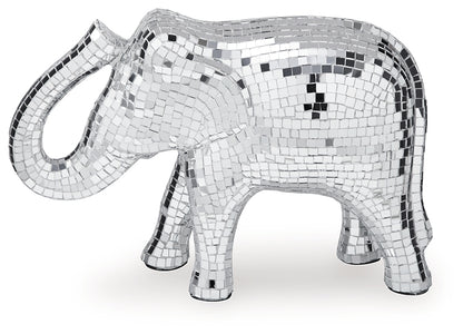 Ashley Express - Hallmont Sculpture