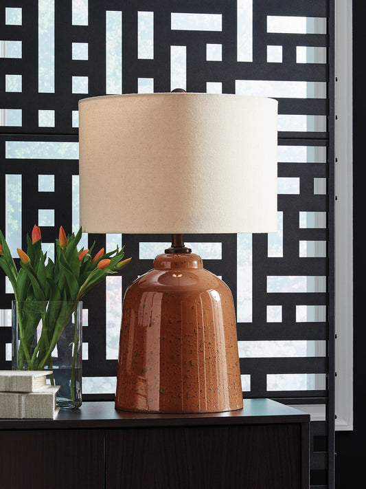 Ashley Express - Aaleahya Glass Table Lamp (1/CN)