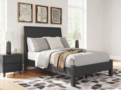Ashley Express - Danziar Full Panel Bed