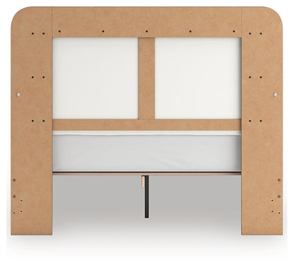 Kendanport Queen Upholstered Bed