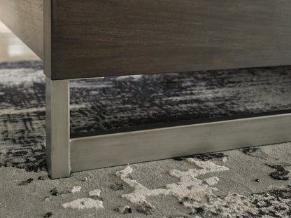 Arkenton California King Panel Bed with Mirrored Dresser