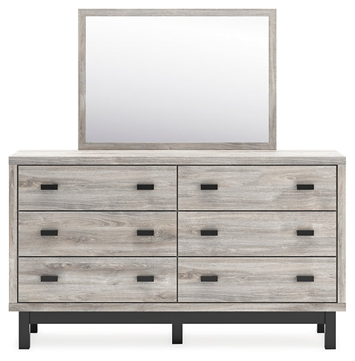 Vessalli Queen Panel Headboard with Mirrored Dresser and Nightstand