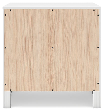 Binterglen Queen Panel Bed with Mirrored Dresser, Chest and Nightstand