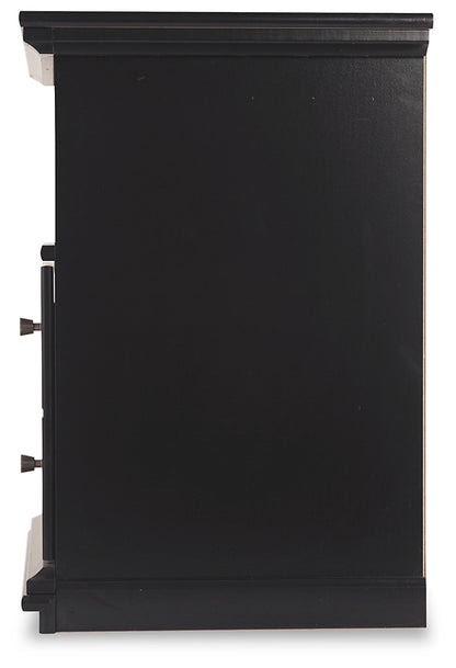 Maribel King Panel Bed with Mirrored Dresser and Nightstand