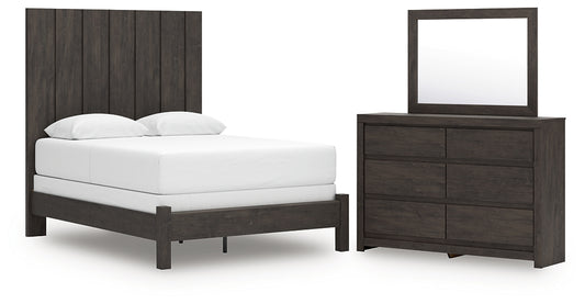 Fraluna Queen Panel Bed with Mirrored Dresser