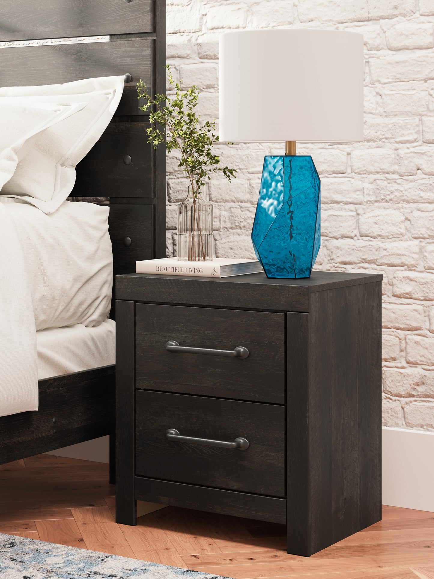 Hollivern Full Panel Bed with Mirrored Dresser and Nightstand