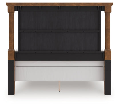 Rowlenstown Queen Poster Bed with Mirrored Dresser