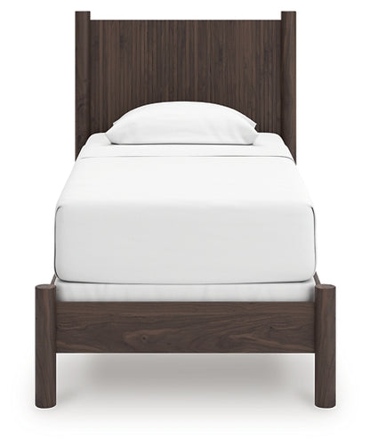 Pamytta Twin Panel Bed, Dresser, Mirror and Nightstand