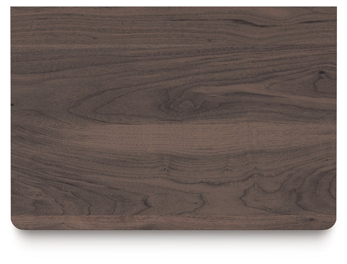 Pamytta Queen Panel Bed, Dresser, Mirror, Chest and Nightstand