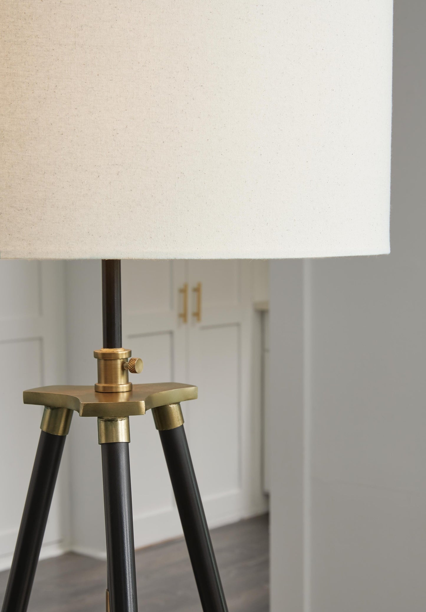 Ashley Express - Cashner Metal Floor Lamp (1/CN)
