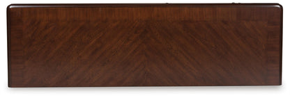 Lavinton Dining Room Server