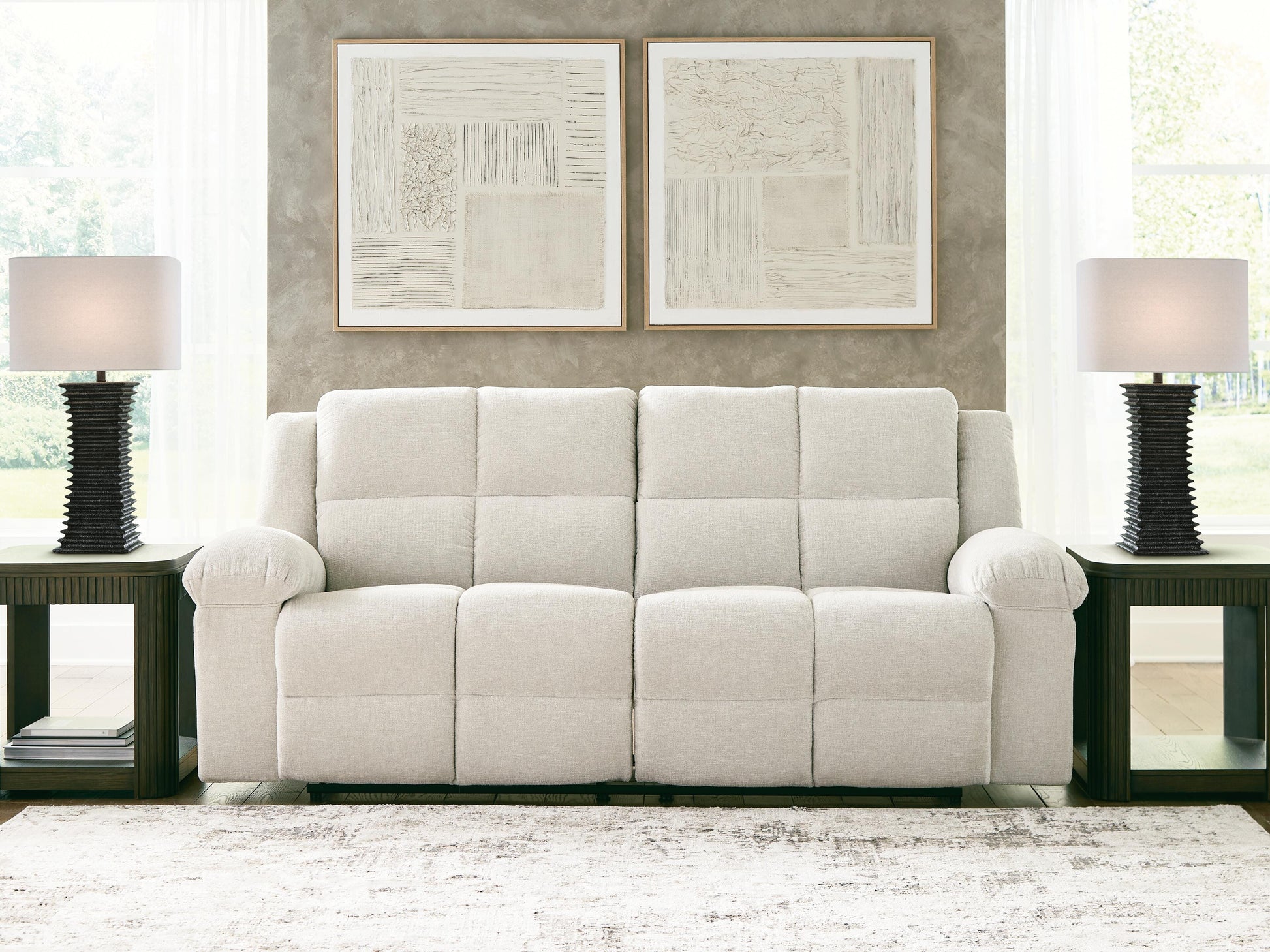 8160281