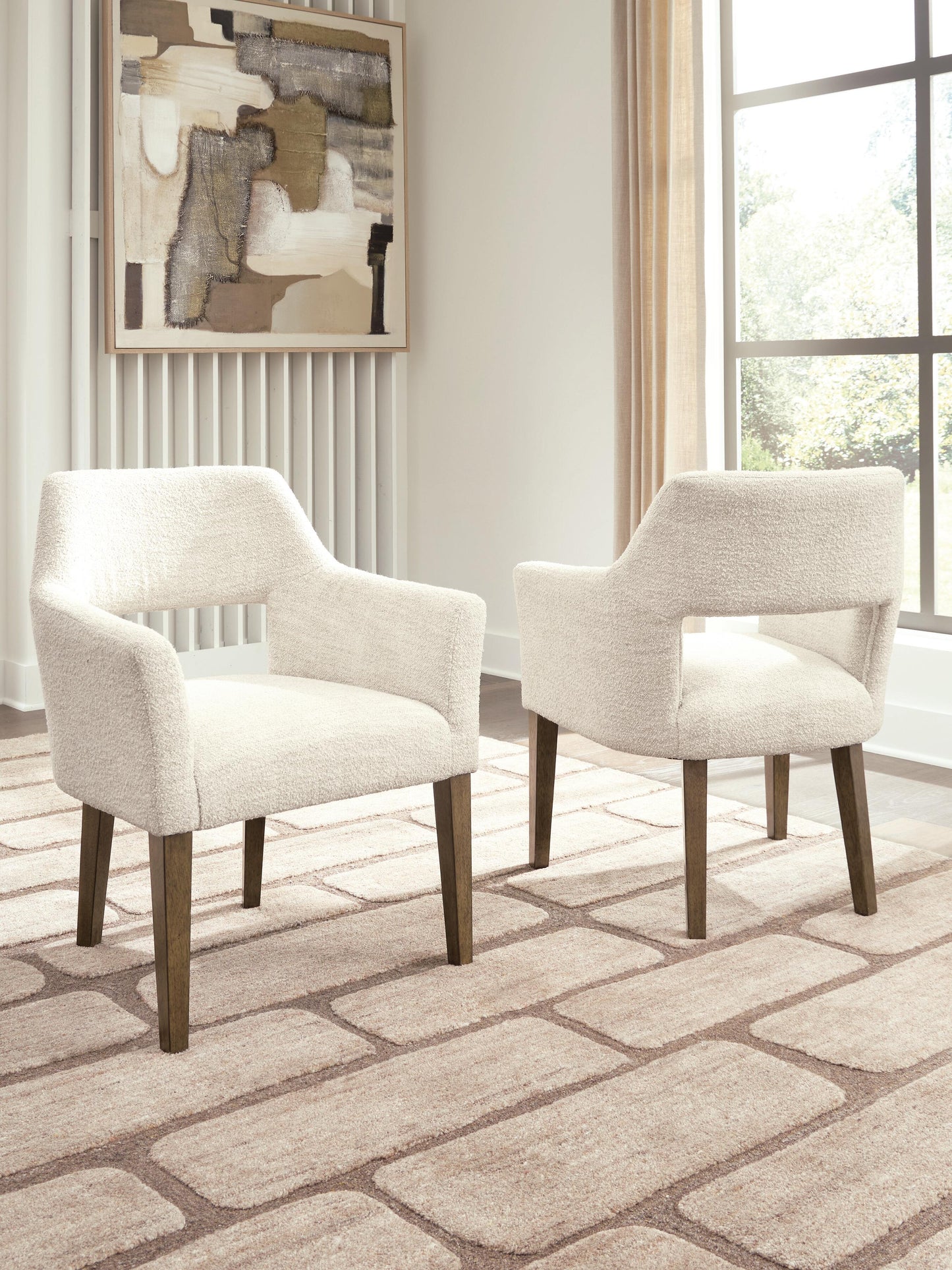 Marxmore Dining UPH Arm Chair (2/CN)