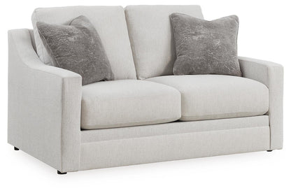 Maitelynn Loveseat