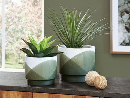 Ashley Express - Ardenridge Planter Set (2/CN)