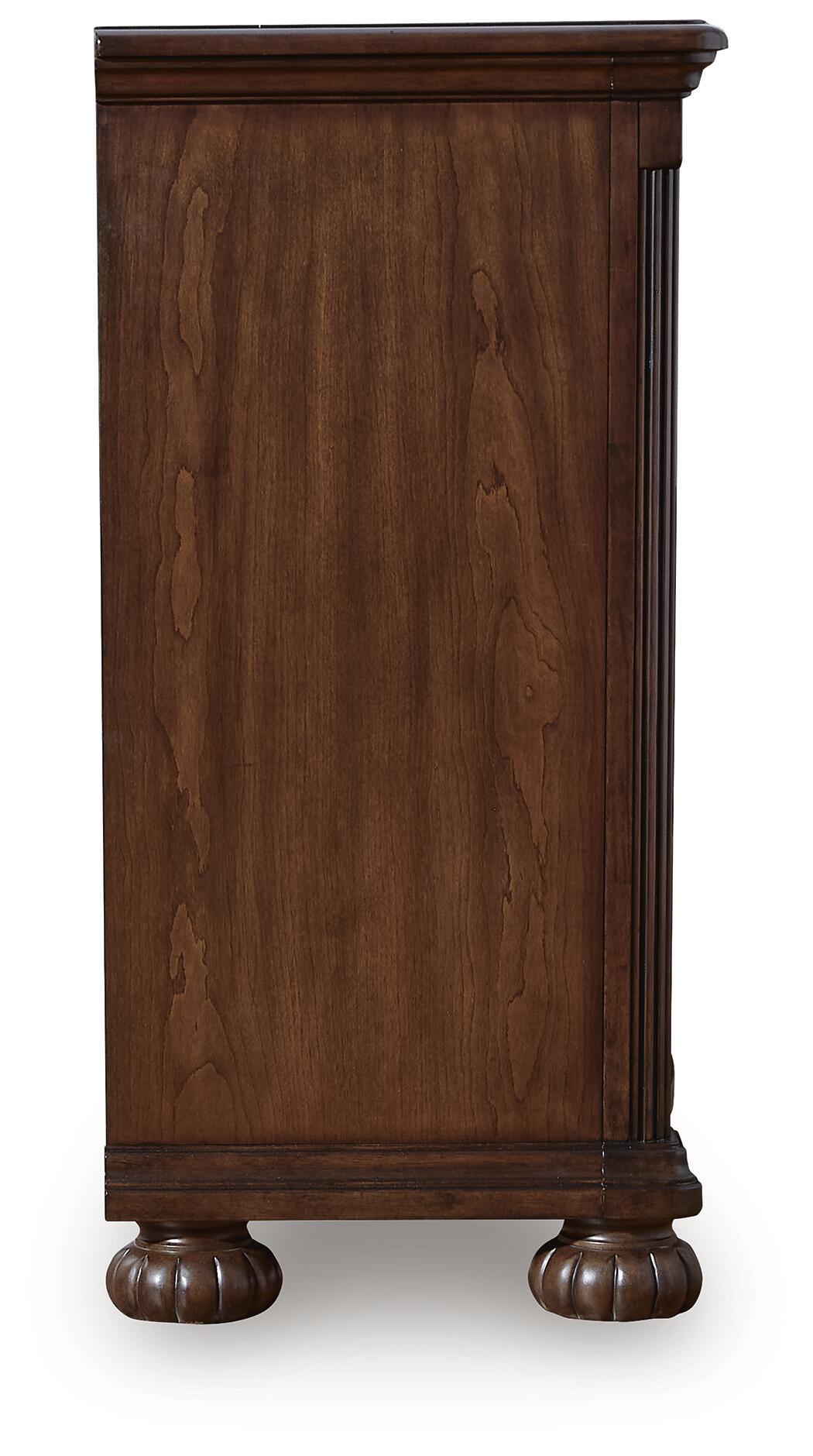 Lavinton Dresser