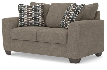 Triston-Peaks Loveseat