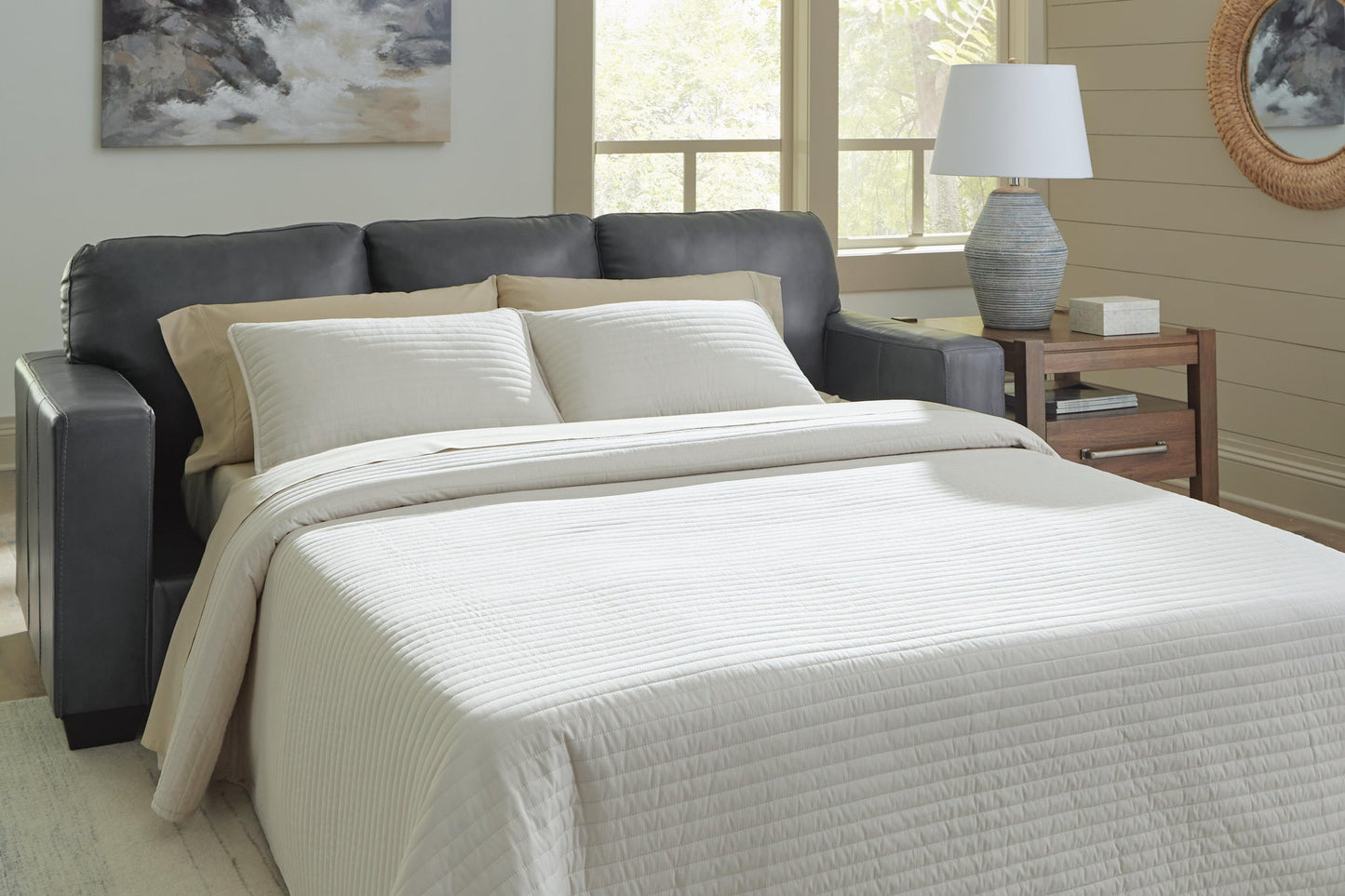 5560439