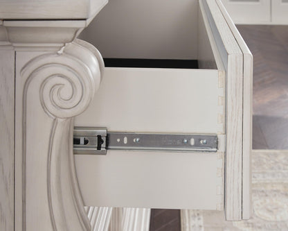 Bruchandi Dresser