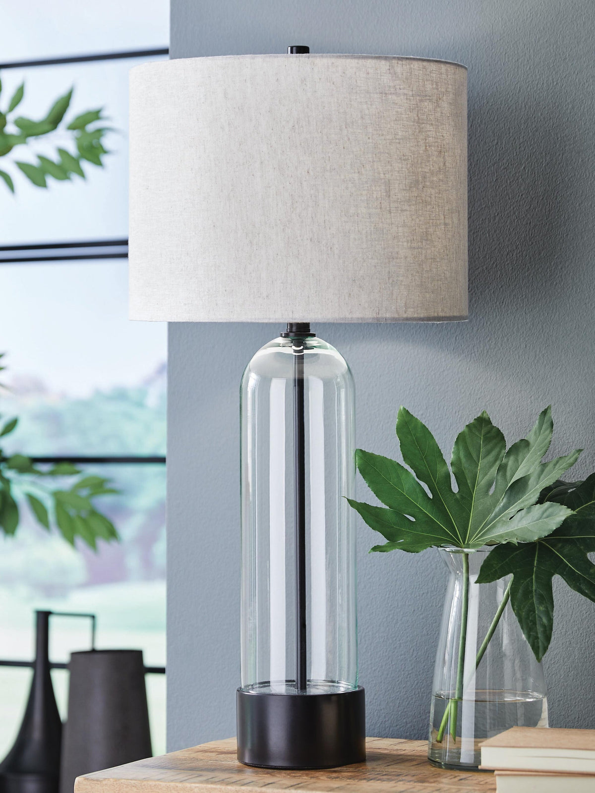 Ashley Express - Kerrbrook Glass Table Lamp (1/CN)