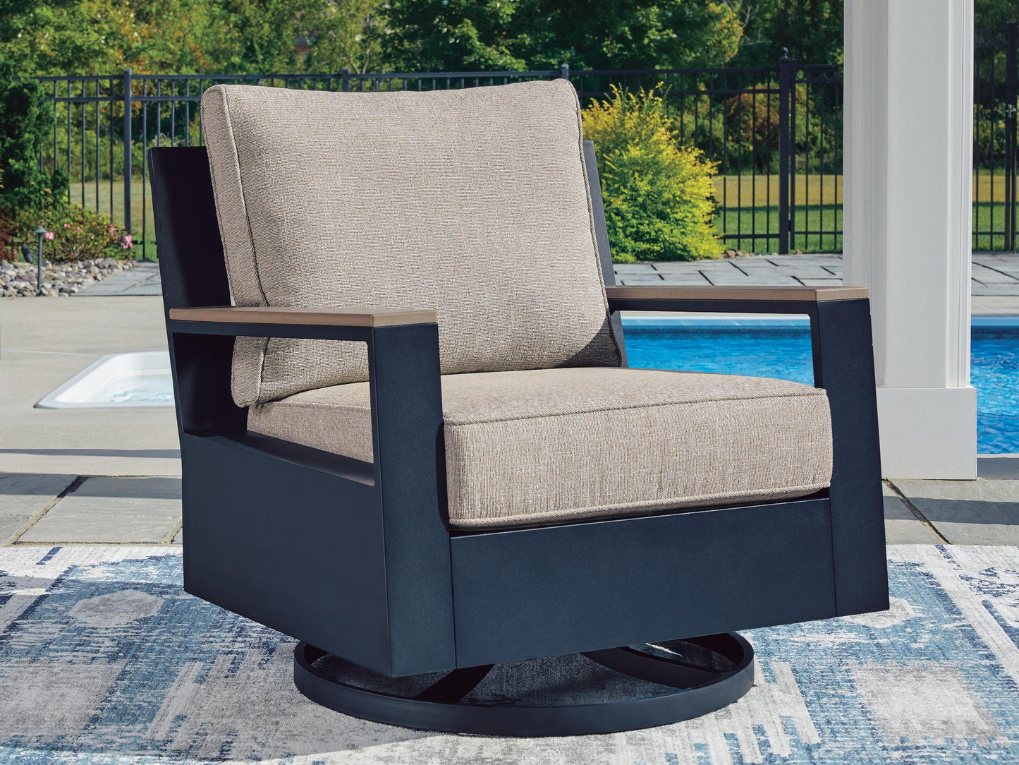 Ashley Express - East Beach Swivel Glider Chair w/Cushion