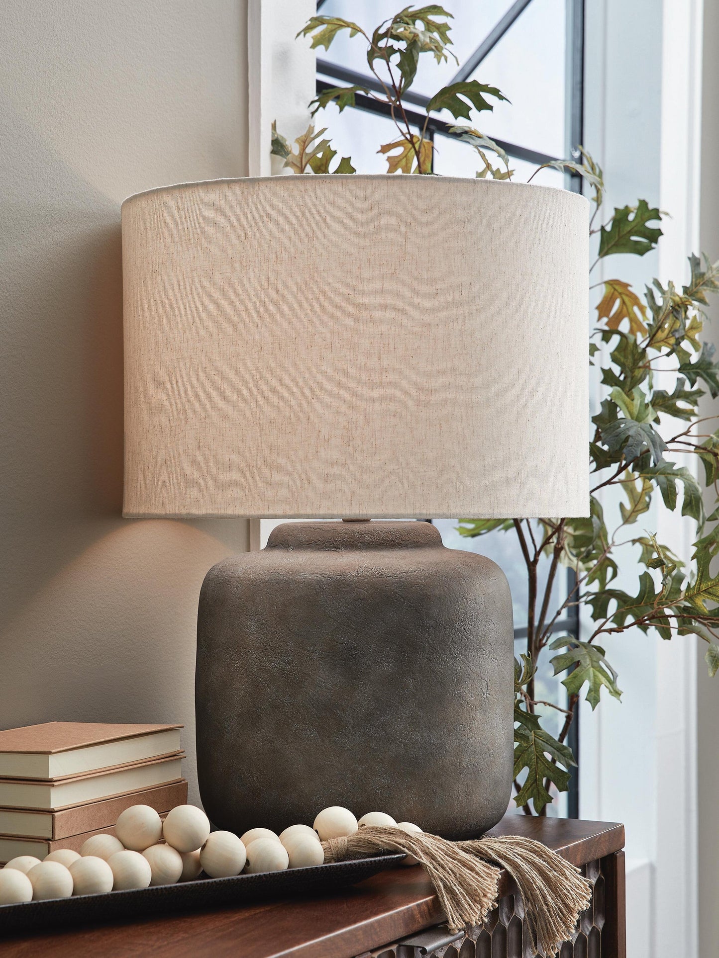 Ashley Express - Zandophen Metal Table Lamp (1/CN)