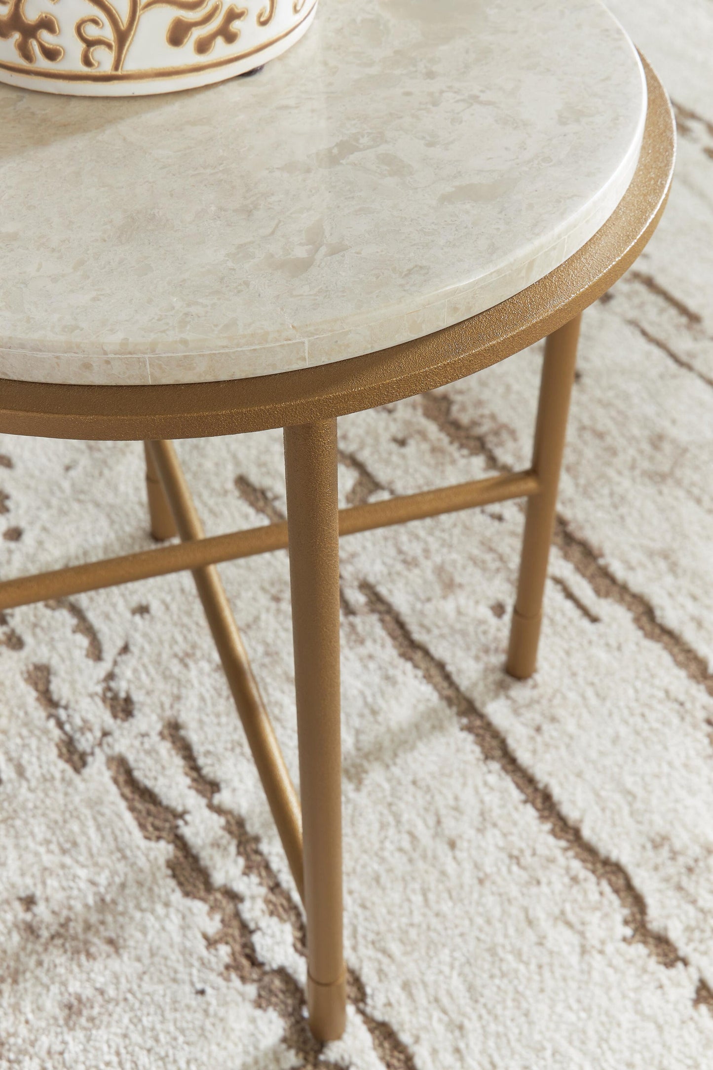 Ashley Express - Alben Round End Table