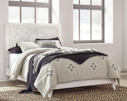Paxberry Queen Panel Bed with Mirrored Dresser, Chest and Nightstand