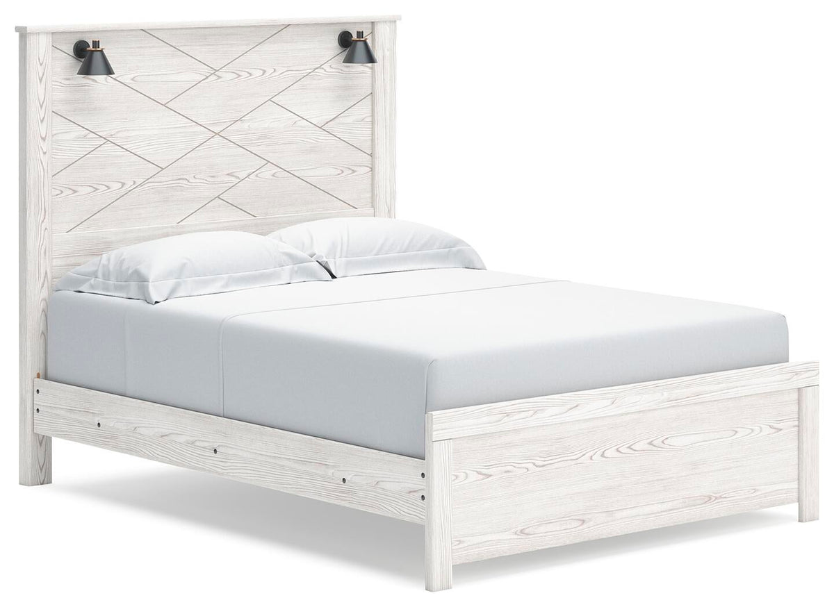 Gerridan Queen Panel Bed with Mirrored Dresser and Nightstand