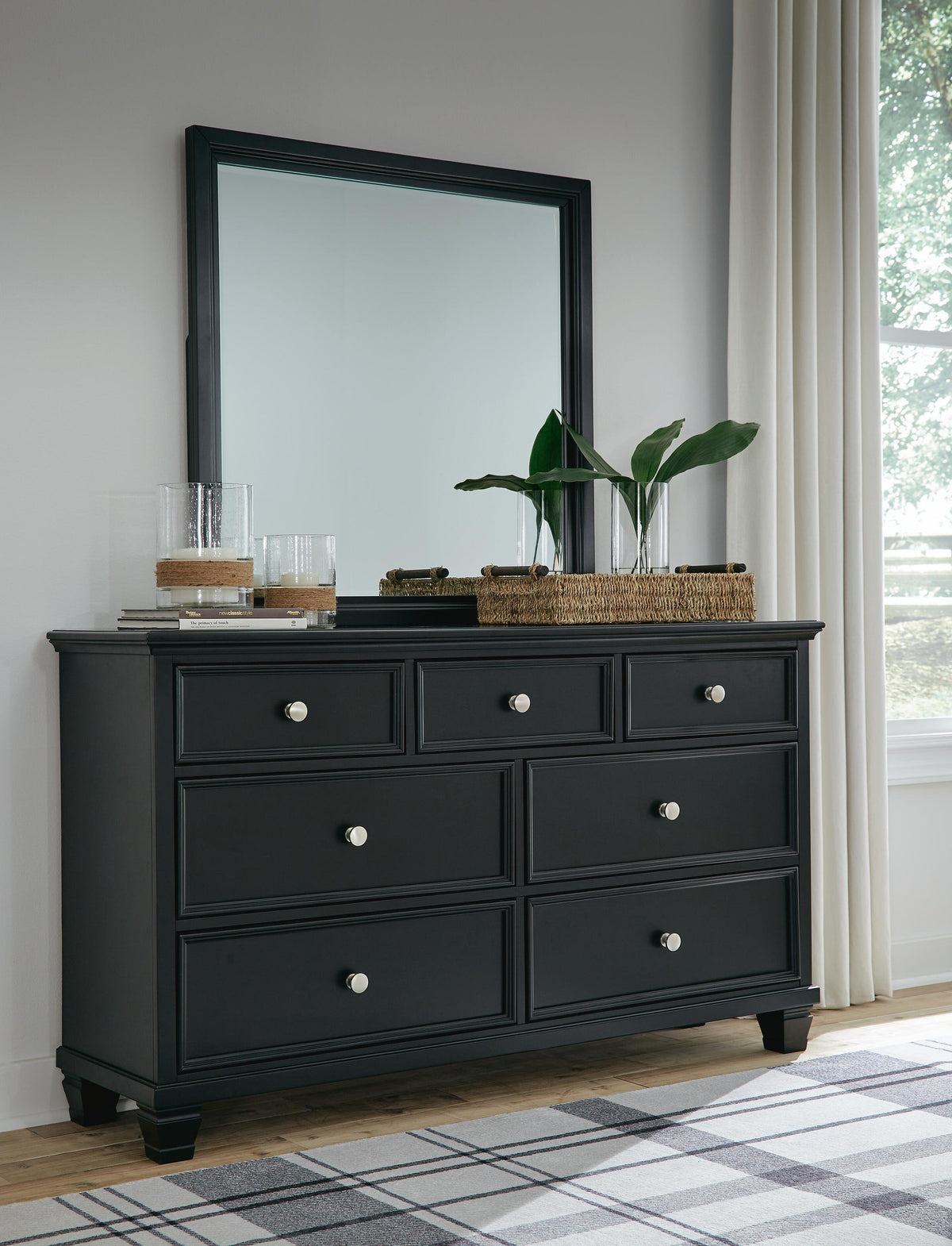 Lanolee Queen Panel Storage Bed, Dresser, Mirror and Nightstand