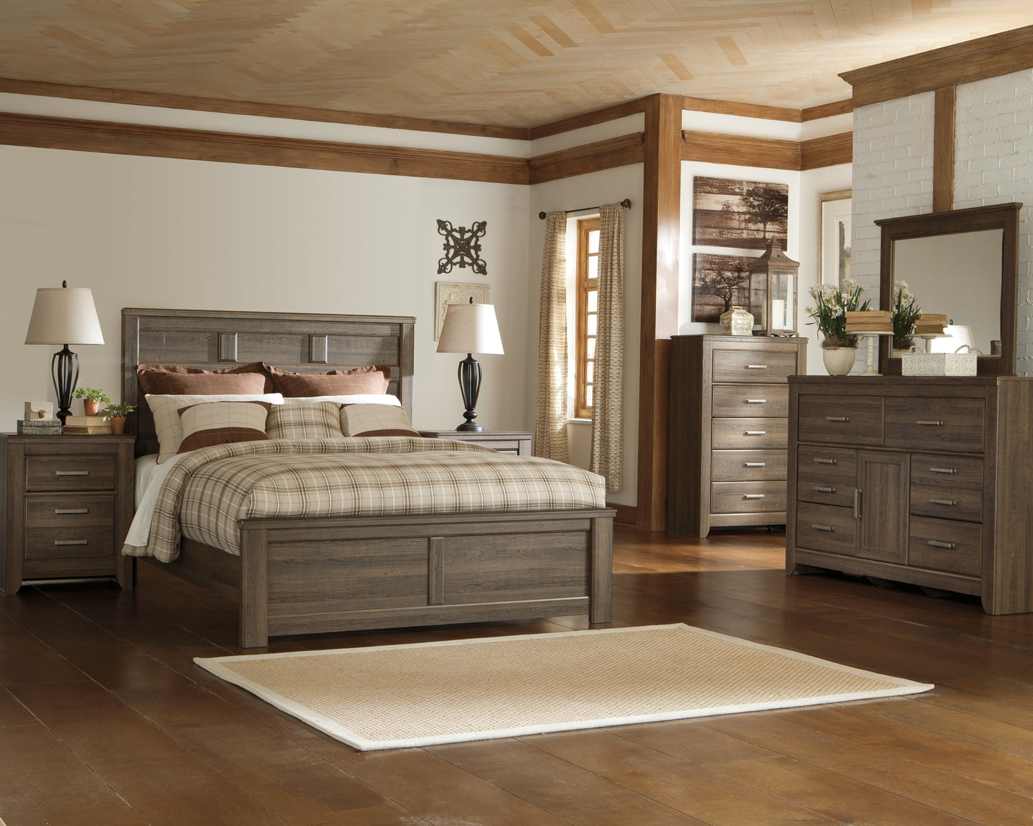 Juararo Queen Panel Bed with Mirrored Dresser